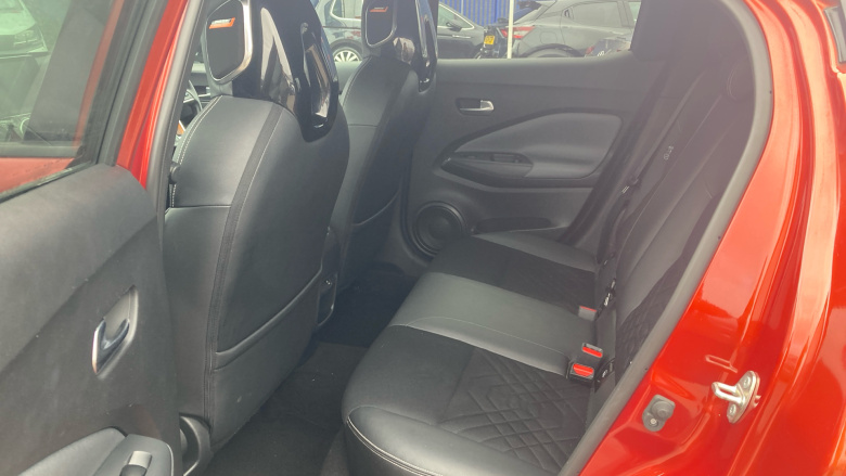 Nissan Juke 1.0 DiG-T 114 Tekna 5dr Petrol Hatchback